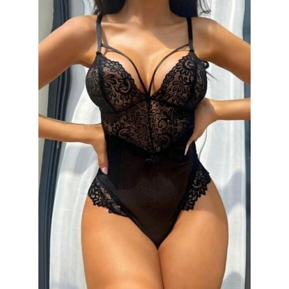 Contrast Lace Mesh Harness Teddy Bodysuit - Picture 3 of 5